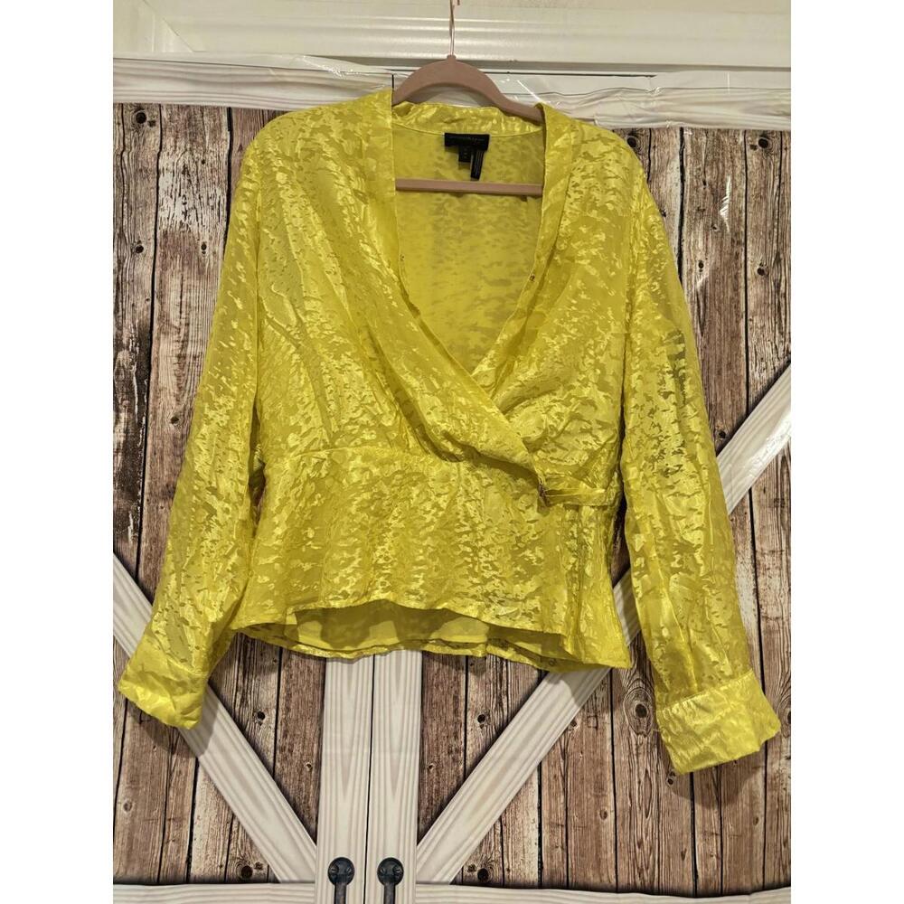 Womens yellow long sleeve scheer blouse sz M #260